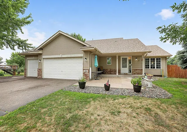 1st image of 405 12th Ave Nw, Isanti, MN 55040 | MLS# 7126493