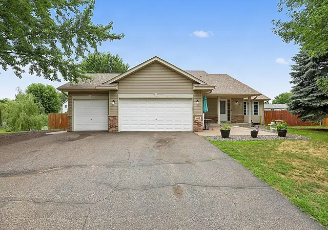 23rd image of 405 12th Ave Nw, Isanti, MN 55040 | MLS# 7126493