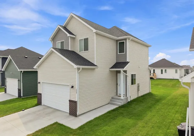 Photo 2 of Single family home for sale at 2587 Fulton Loop S, Fargo, ND 58104 | MLS# 7126496 | Listing updated on 2026-09-21