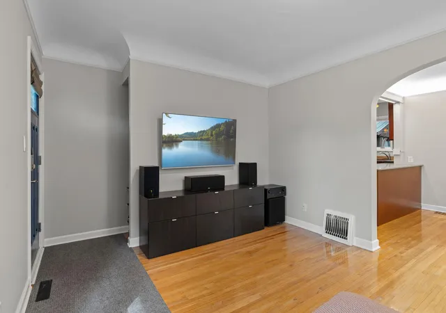 Photo 3 of Single family home for sale at 854 21St Ave Se, Minneapolis, MN 55414 | MLS# 7126506 | Listing updated on 2026-09-01