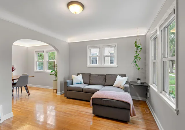 Photo 4 of Single family home for sale at 854 21St Ave Se, Minneapolis, MN 55414 | MLS# 7126506 | Listing updated on 2026-09-01