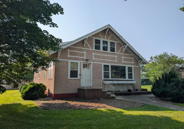Photo 1 of Single family home for sale at 307 Saint Olaf Ave N, Canby, MN 56220 | MLS# 7126507 | Listing updated on 2026-08-14