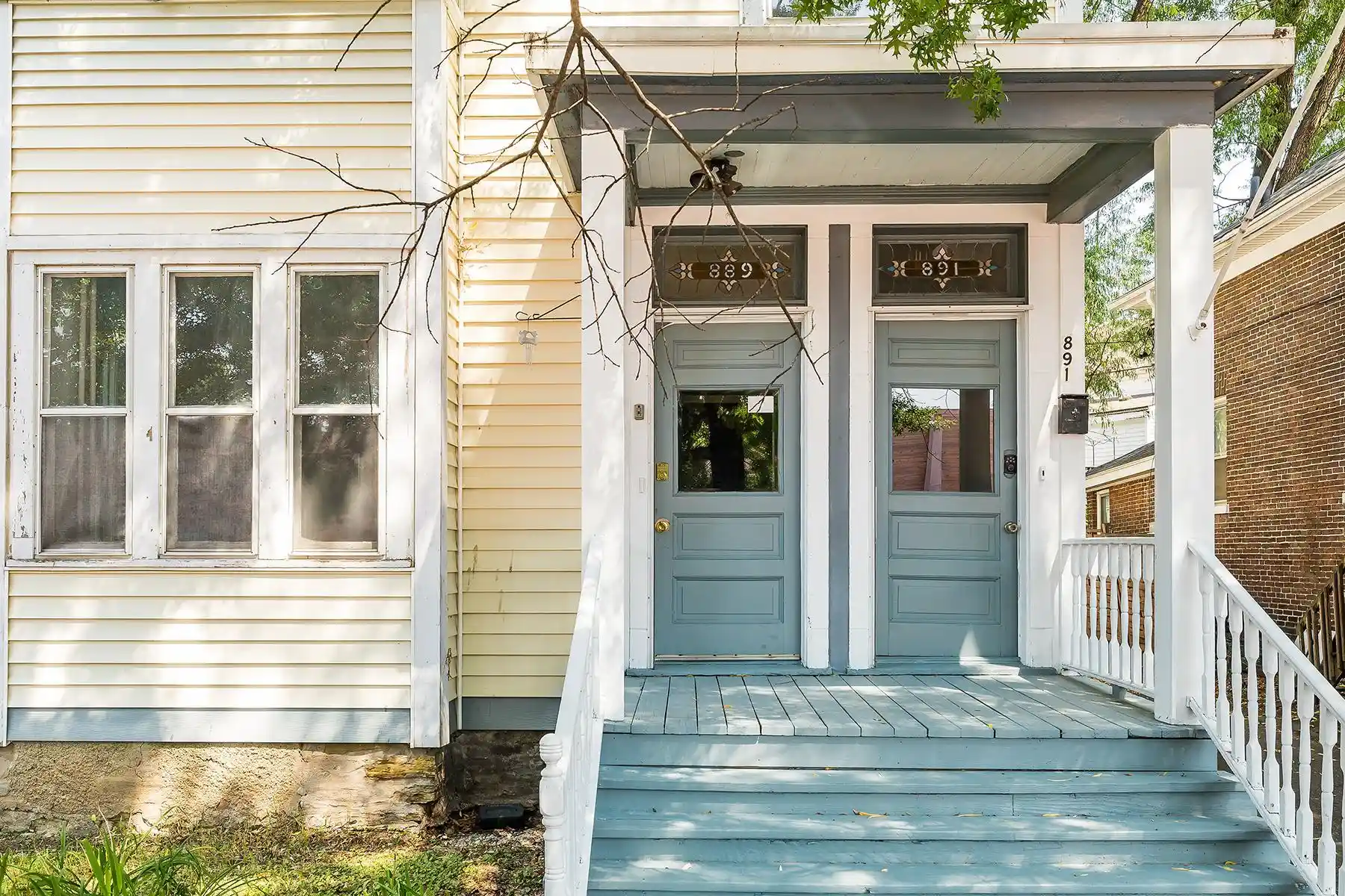 Listing Photo 2 - Condo for sale in 891 Hudson Rd located at 891 Hudson Rd, Saint Paul, MN 55106 - Unit 891 Hudson Rd