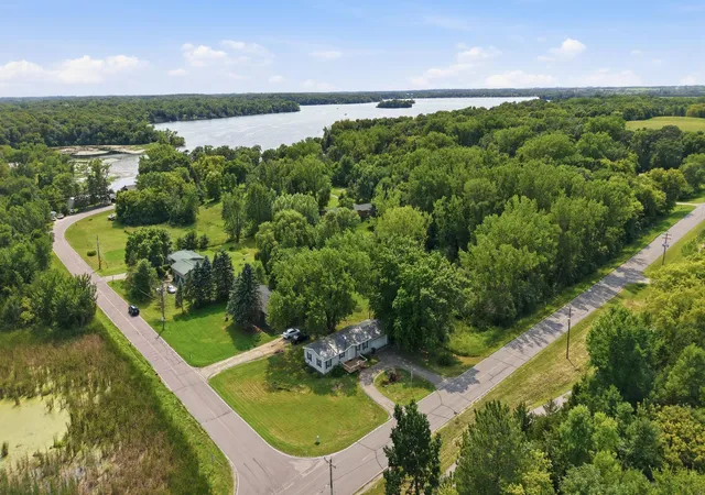 Photo 4 of Single family home for sale at 7091 153rd Avenue NE, Spicer, MN 56288 | MLS# 7126532 | Listing updated on 2026-08-20