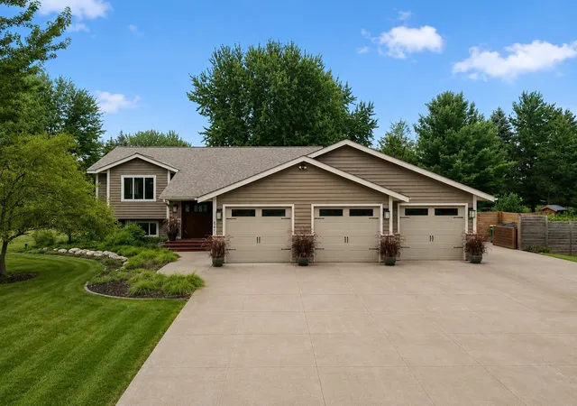 49th image of 947 Sherman Rd, Hudson, WI 54016 | MLS# 7126548