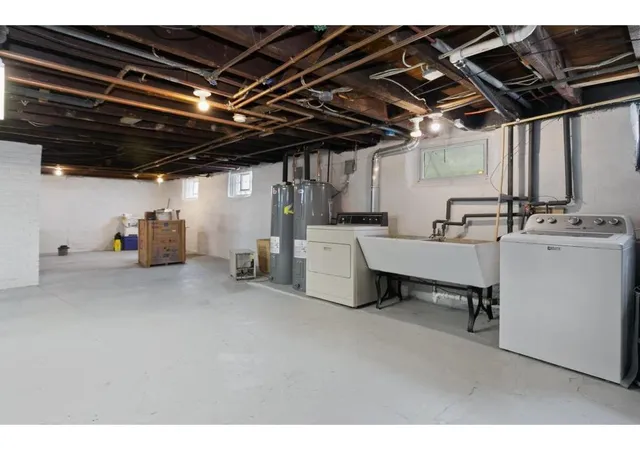 16th image of 2748 Dupont Ave S, Minneapolis, MN 55408 | MLS# 7126562