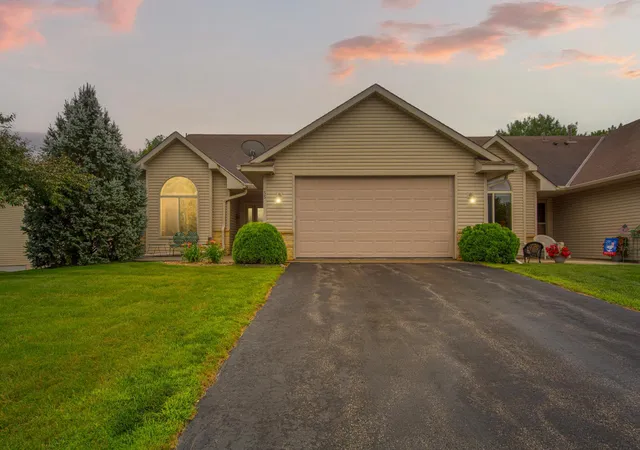 Photo 1 of Sale Pending at 55 Egret Ln, Elysian, MN 56028 | MLS# 7126574 | Listing updated on 2026-09-22