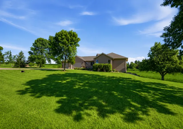 Photo 2 of Sale Pending at 126 57th Avenue Ne, Willmar, MN 56201 | MLS# 7126580 | Listing updated on 2026-09-21