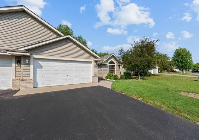 1st image of 2964 Aldrich Trl, Saint Paul, MN 55125 | MLS# 7126596