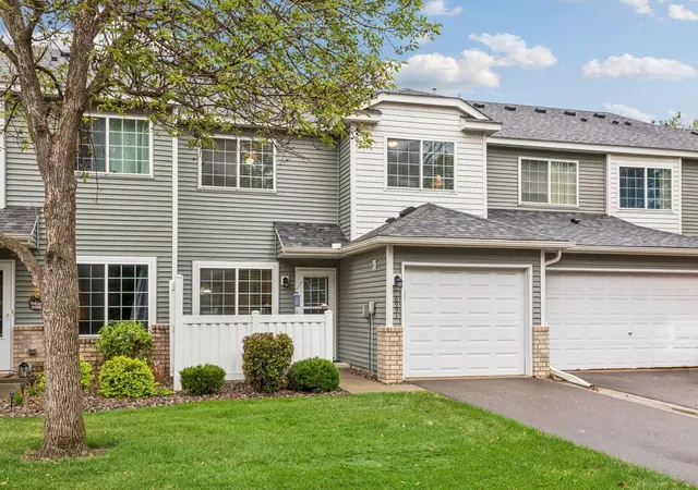Photo 3 of Single family home for sale at 6991 21st Street N, Saint Paul, MN 55128 | MLS# 7126597 | Listing updated on 2026-10-08