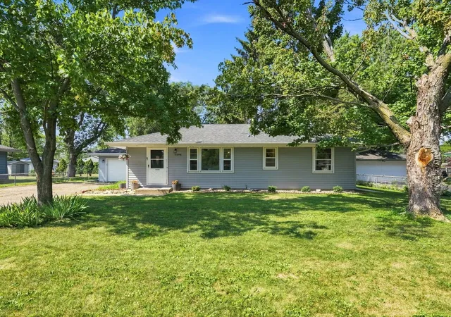 2nd image of 11698 Juniper St Nw, Minneapolis, MN 55448 | MLS# 7126611