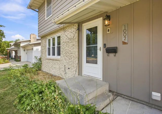 Photo 2 of Single family home for sale at 1002 24th Avenue S, Fargo, ND 58103 | MLS# 7126631 | Listing updated on 2026-08-15