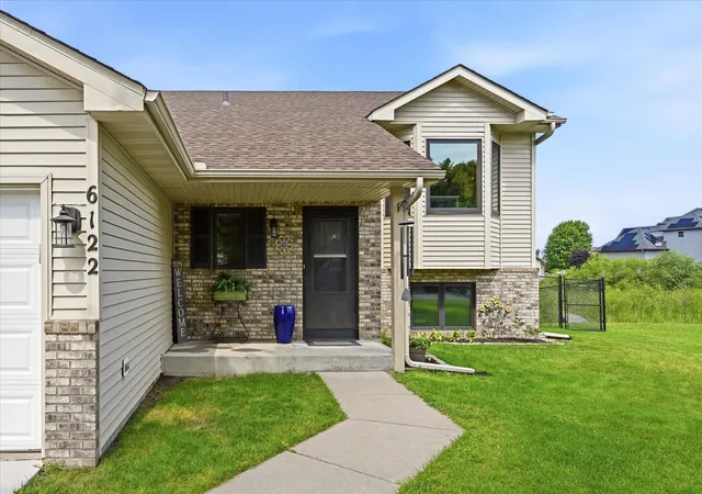 2nd image of 6122 152nd St N, Hugo, MN 55038 | MLS# 7126643