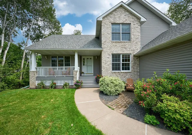 Photo 1 of Single family home for sale at 2592 Blue Bill Cir, Saint Paul, MN 55110 | MLS# 7126657 | Listing updated on 2026-09-07