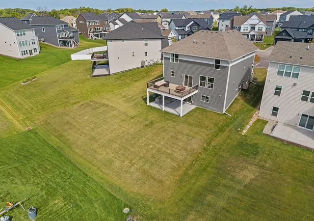 Photo 3 of Single family home for sale at 10575 Kingsview Ln N, Maple Grove, MN 55369 | MLS# 7126663 | Listing updated on 2026-10-21