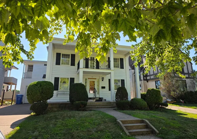 Photo 1 of Single family home for sale at 720 Main St, Winona, MN 55987 | MLS# 7126672 | Listing updated on 2026-08-17