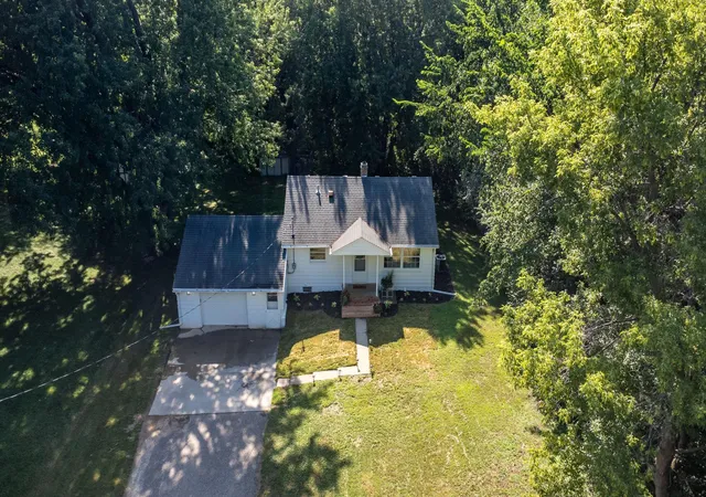 21st image of 985 Sunnyfield Rd N, Mound, MN 55364 | MLS# 7126690