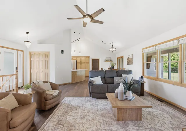 Photo 3 of Single family home for sale at 545 Kreuziger Rd, Roberts, WI 54023 | MLS# 7126691 | Listing updated on 2026-08-14