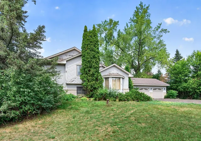 3rd image of 8370 59Th St N, Lake Elmo, MN 55042 | MLS# 7126715