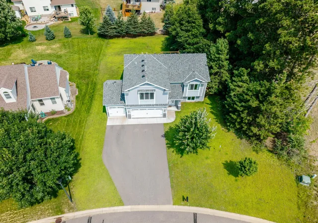 Photo 3 of Single family home for sale at 1522 35th Avenue Sw, Cambridge, MN 55008 | MLS# 7126720 | Listing updated on 2026-09-02