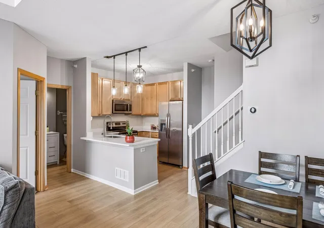 5th image of 17679 Hackberry Ct, Eden Prairie, MN 55347 | MLS# 7126728