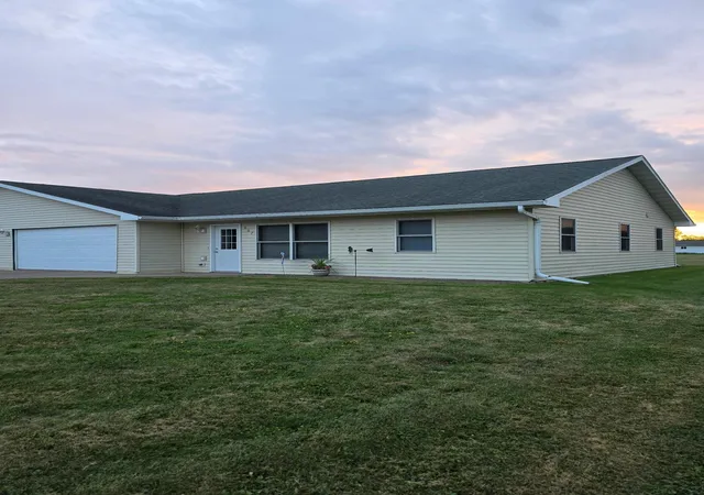 1st image of 607 Washington St, Almena, WI 54805 | MLS# 7126733