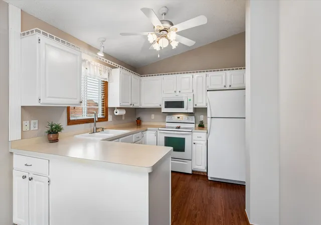 4th image of 4209 Braddock Trl, Saint Paul, MN 55123 | MLS# 7126762
