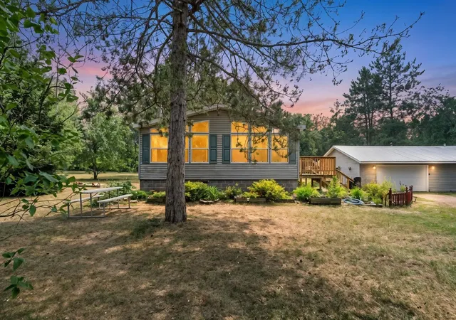 1st image of 94688 Sunset Ln, Moose Lake, MN 55767 | MLS# 7126769