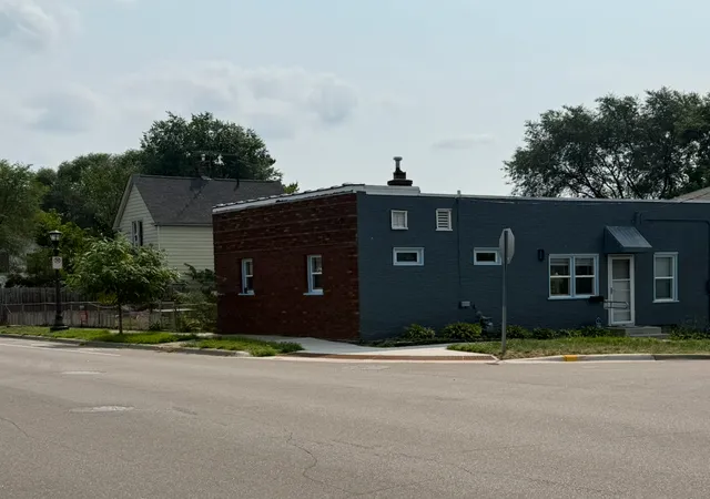 Photo 1 of Single family home for sale at 318 Front Ave, Saint Paul, MN 55117 | MLS# 7126771 | Listing updated on 2026-10-09