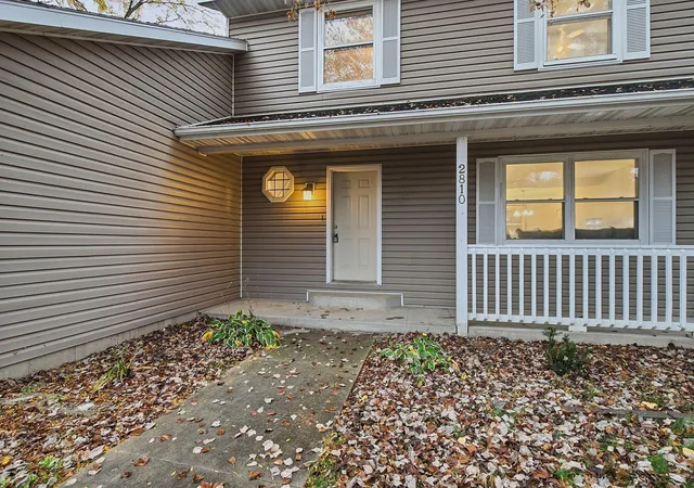 Photo 2 of Single family home for sale at 2810 26th Street Nw, Rochester, MN 55901 | MLS# 7126773 | Listing updated on 2026-10-22