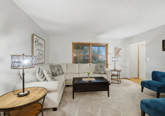 Photo 4 of Single family home for sale at 2810 26th Street NW, Rochester, MN 55901 | MLS# 7126773 | Listing updated on 2026-10-22