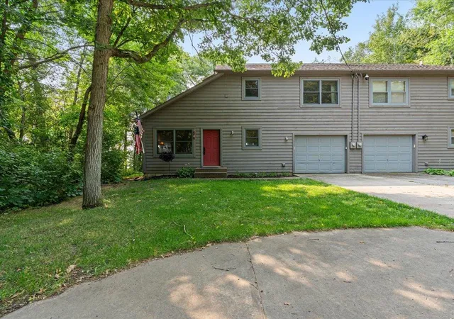 Photo 3 of Single family home for sale at 30926 N Lakeview Dr, Pequot Lakes, MN 56472 | MLS# 7126797 | Listing updated on 2026-08-27