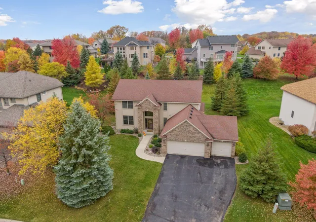 Photo 2 of Single family home for sale at 7645 Ridgeview Way, Chanhassen, MN 55317 | MLS# 7126798 | Listing updated on 2026-09-21