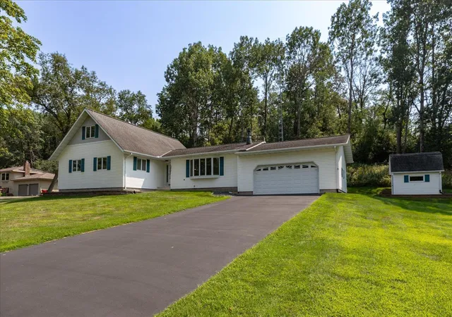 Photo 3 of Sale Pending at 28937 505th Street, Elgin, MN 55932 | MLS# 7126820 | Listing updated on 2026-08-24