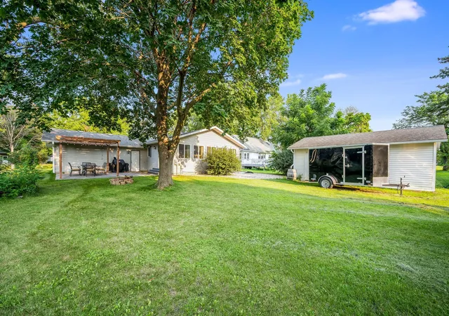 Photo 4 of Single family home for sale at 808 7th Street S, Saint James, MN 56081 | MLS# 7126824 | Listing updated on 2026-10-09