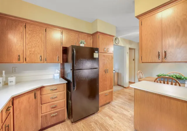 Photo 2 of Sale Pending at 421 13th St W, Hastings, MN 55033 | MLS# 7126835 | Listing updated on 2026-08-28