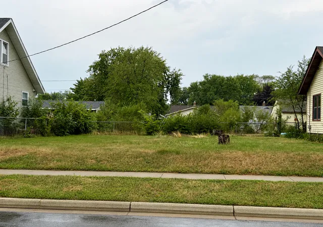 1st image of 217 24th Ave N, Saint Cloud, MN 56303 | MLS# 7126849