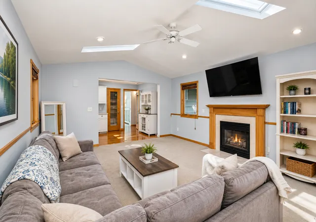 Photo 3 of Single family home for sale at 6835 11th Avenue S, Minneapolis, MN 55423 | MLS# 7126855 | Listing updated on 2026-10-08