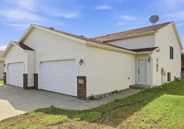 26th image of 4326 39 1/2 Ave S, Fargo, ND 58104 | MLS# 7126868