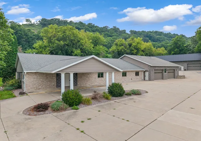 Photo 1 of Single family home for sale at 6752 State 44, Caledonia, MN 55921 | MLS# 7126883 | Listing updated on 2026-08-14