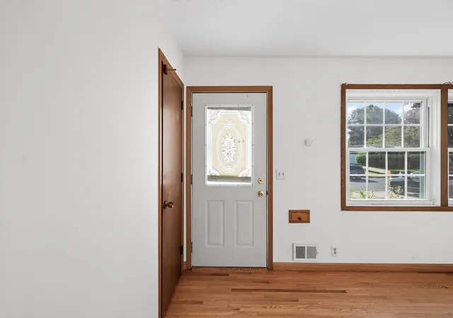 5th image of 3730 Lincoln St Ne, Minneapolis, MN 55421 | MLS# 7126900