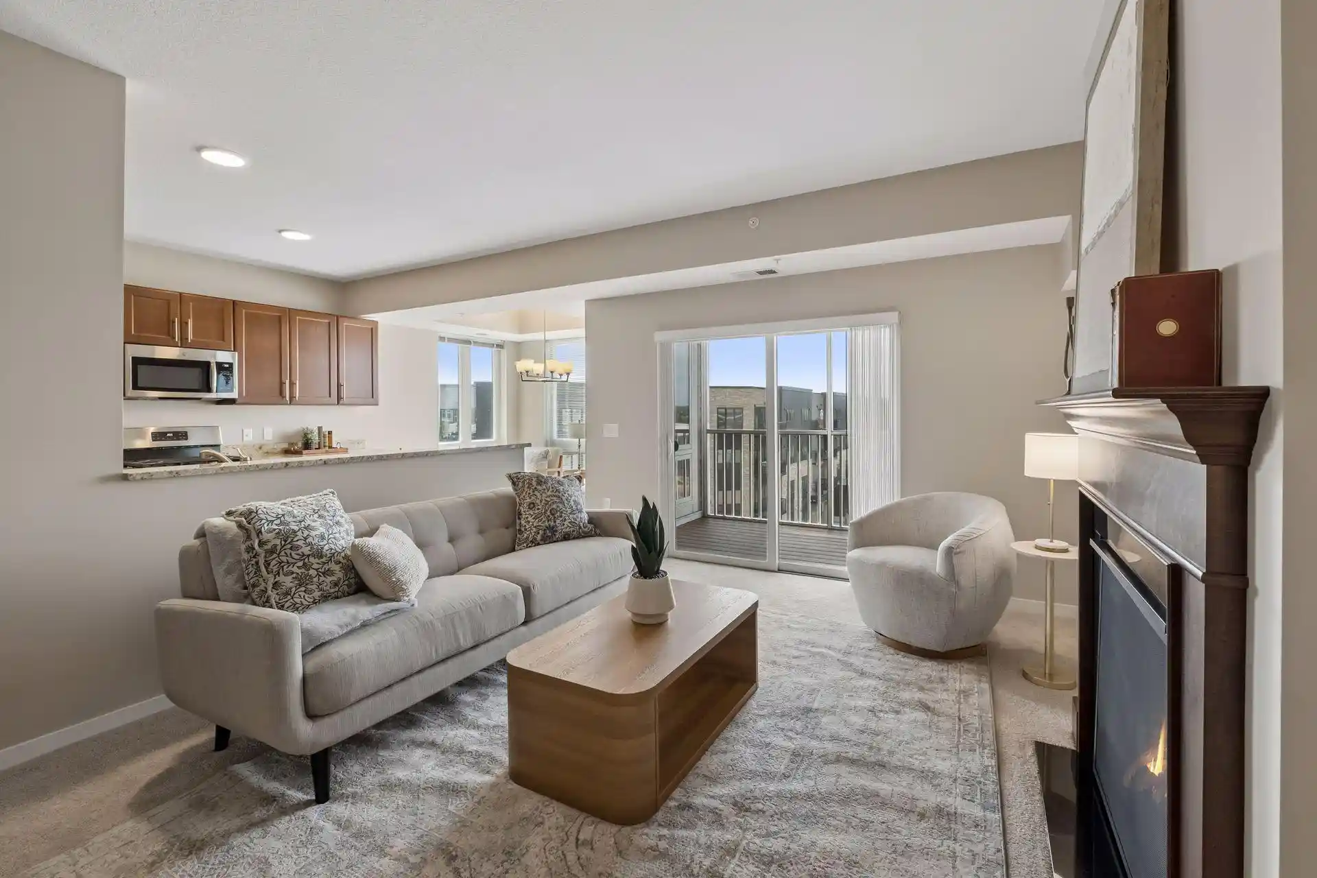Listing Photo 2 - Condo for sale in 7070 153rd St W located at 7070 153rd St W, Apple Valley, MN 55124 - Unit #407