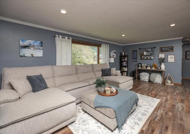 Photo 3 of Single family home for sale at 805 Auburn Ave S, Lanesboro, MN 55949 | MLS# 7126916 | Listing updated on 2026-09-02