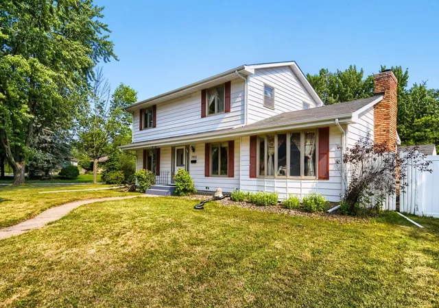 Photo 1 of Single family home for sale at 7932 38 1/2 Ave N, Minneapolis, MN 55427 | MLS# 7126919 | Listing updated on 2026-09-01