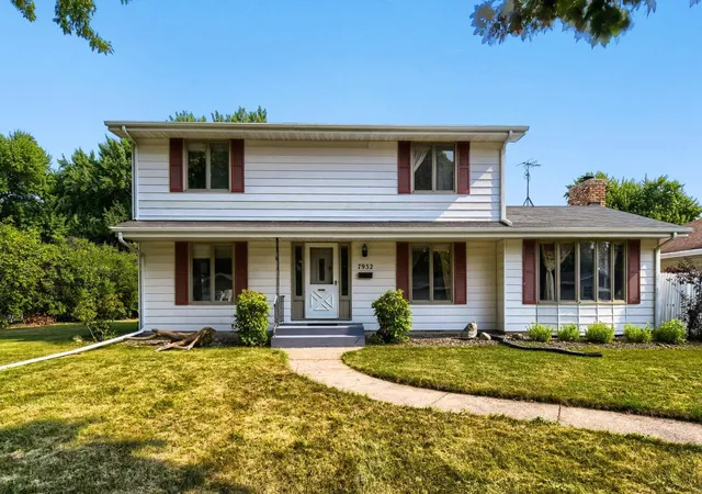 Photo 2 of Single family home for sale at 7932 38 1/2 Ave N, Minneapolis, MN 55427 | MLS# 7126919 | Listing updated on 2026-09-01