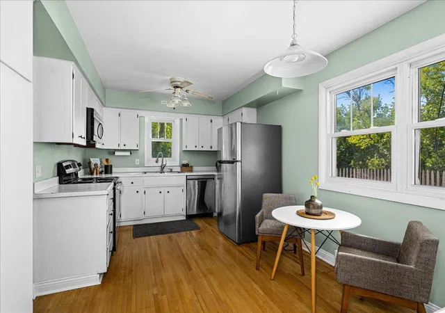5th image of 824 E 11th Street, Duluth, MN 55805 | MLS# 7126926
