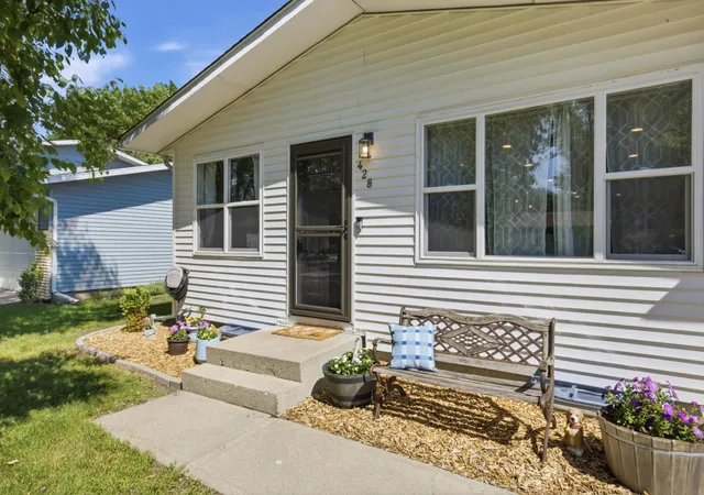 Photo 3 of Single family home for sale at 428 Brook Ave, Moorhead, MN 56560 | MLS# 7126935 | Listing updated on 2026-09-13