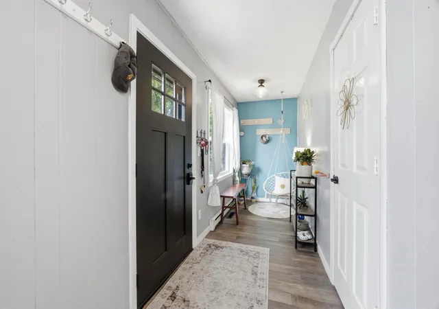 Photo 3 of Single family home for sale at 428 Brook Ave, Moorhead, MN 56560 | MLS# 7126935 | Listing updated on 2026-10-01