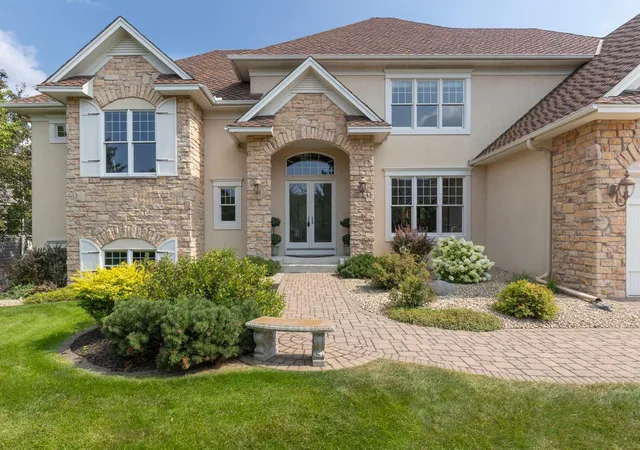 2nd image of 19043 Vogel Farm Trl, Eden Prairie, MN 55347 | MLS# 7126943