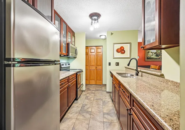 Photo 2 of Condo for sale at 6030 Chasewood Pkwy #201, Hopkins, MN 55343 | MLS# 7126957 | Listing updated on 2026-08-27